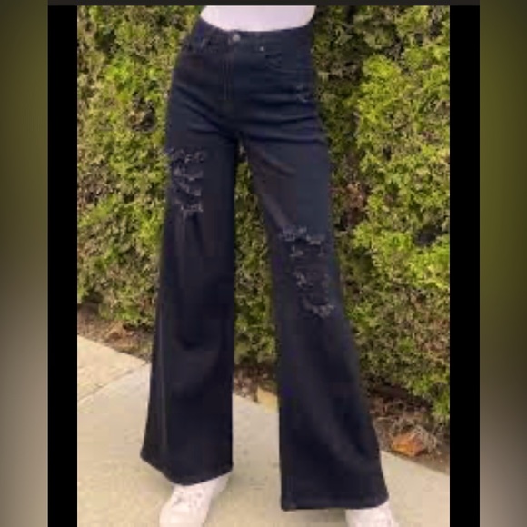 Vanilla ⭐️ super high rise skater jeans - Picture 1 of 10